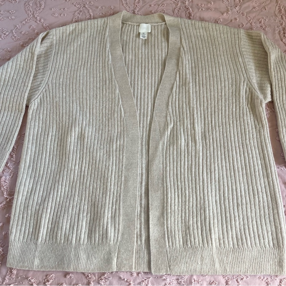 H&M Cardigan - Picture 3 of 6